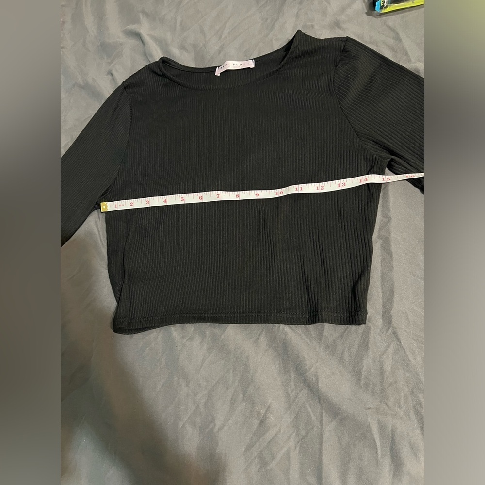 #311 black long sleeve - Picture 2 of 6